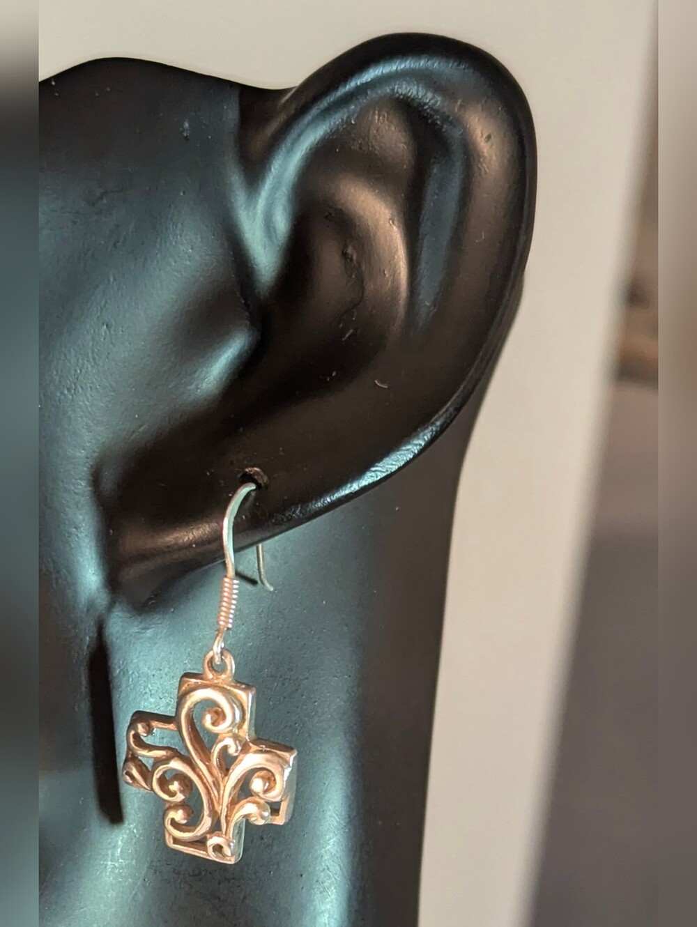 VTG 925 Sterling Silver Filigree Cross Earrings  Scrollwork Pierced + FREE GIFT